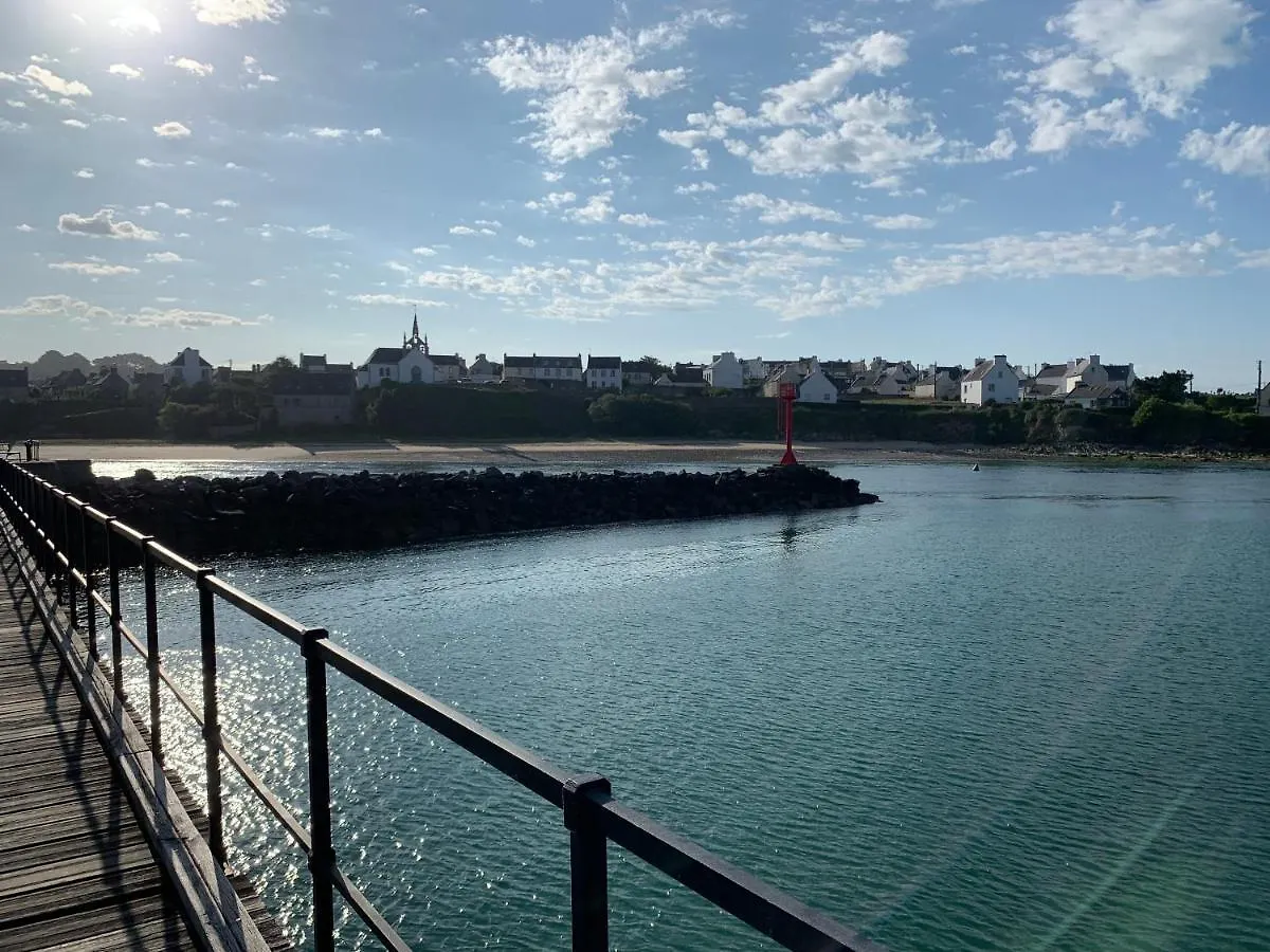 Appartement FACE OCEAN, duplex 35m2 au calme - 4 lits - Parking - à Audierne 0*,  France
