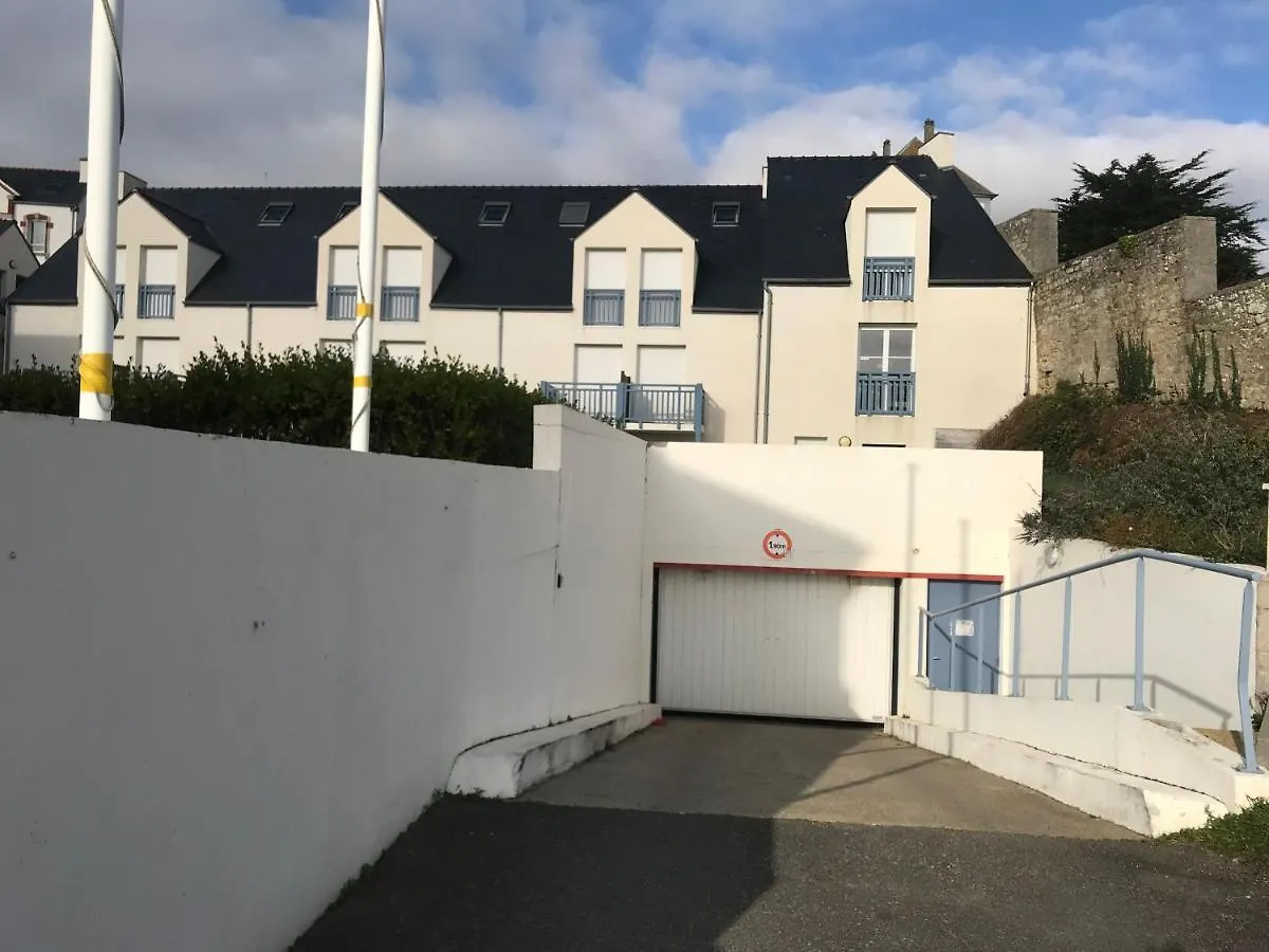 Appartement FACE OCEAN, duplex 35m2 au calme - 4 lits - Parking - à Audierne