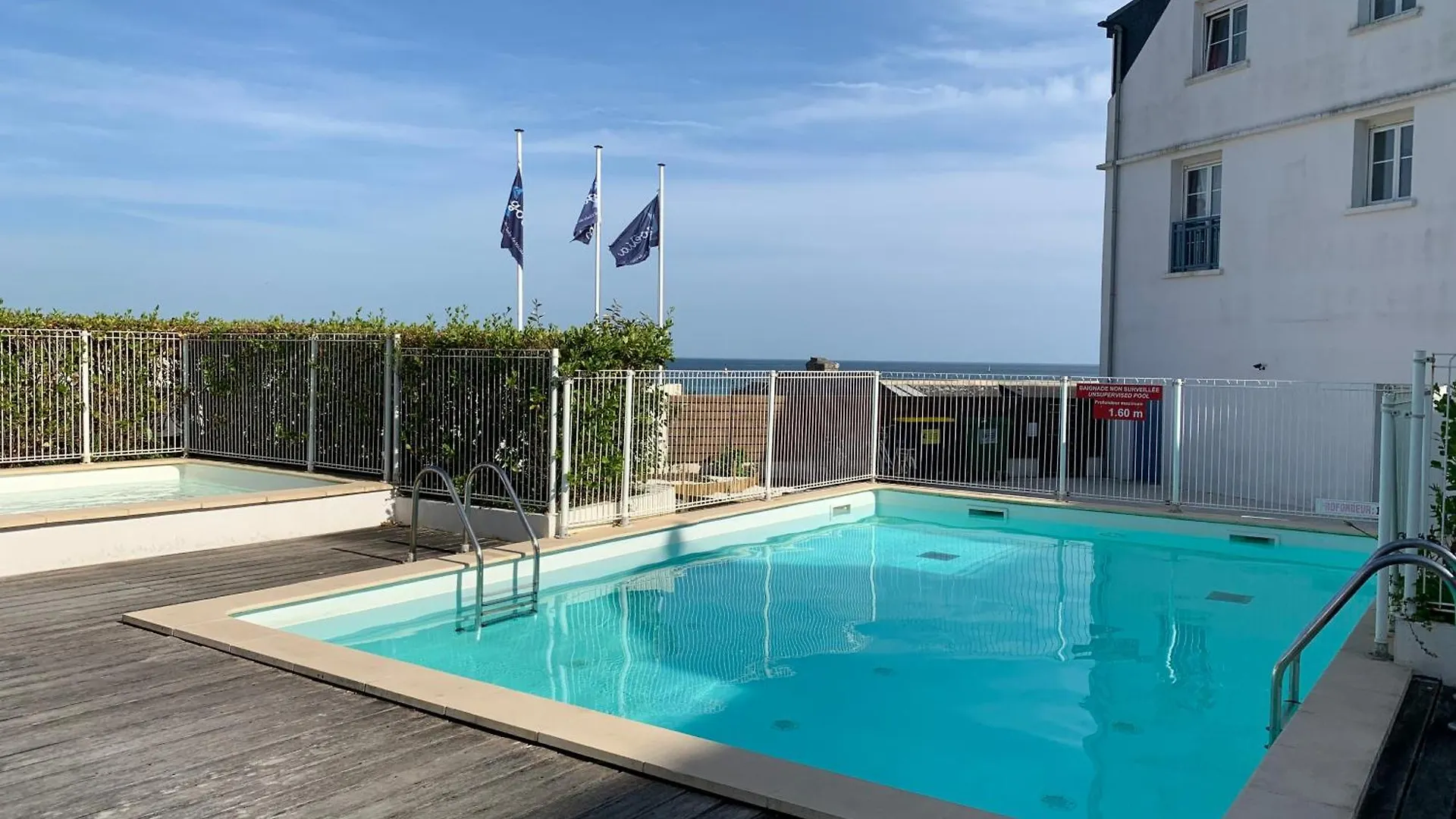 Appartement FACE OCEAN, duplex 35m2 au calme - 4 lits - Parking - à Audierne